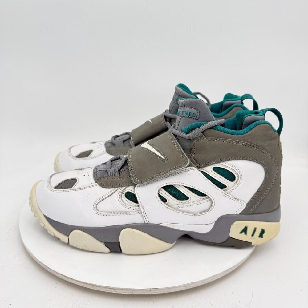 Nike Air Diamond Turf 2 Men Size 11.5 487658-003 Grey Green White Training Shoes